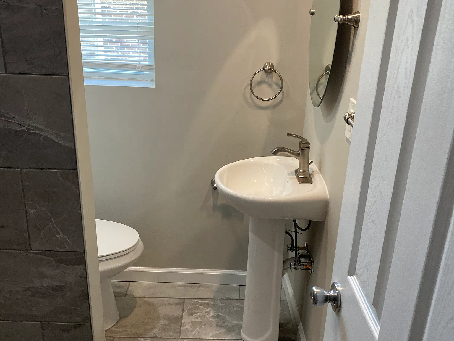 4 bed, 1600 sqft, $2,400 — Photo 4