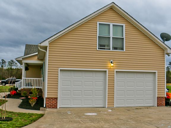 Attached 2 car garage