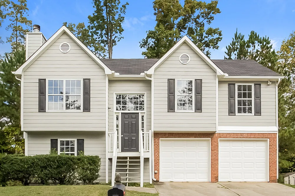 3 bed, 3.0 bath, 1628 sqft, $2,235 — Photo 1