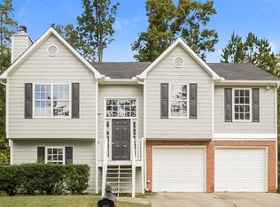 1118 Marina Ln, Acworth, GA 30101