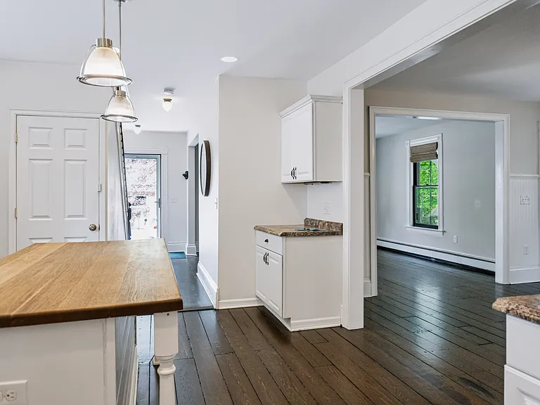 120 Church St — Photo 11