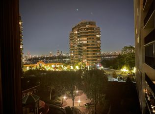 200 Winston Tower #310, Cliffside Park, NJ 07010