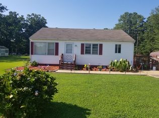 141 Raintree Ln, Reedville, VA 22539