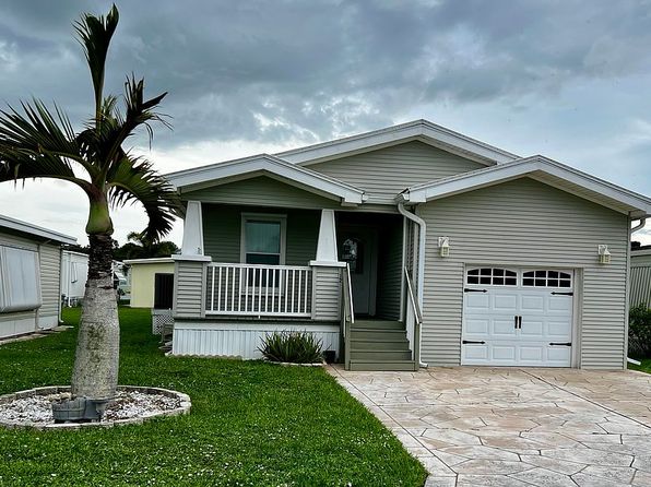 12 Aquamarine Ave