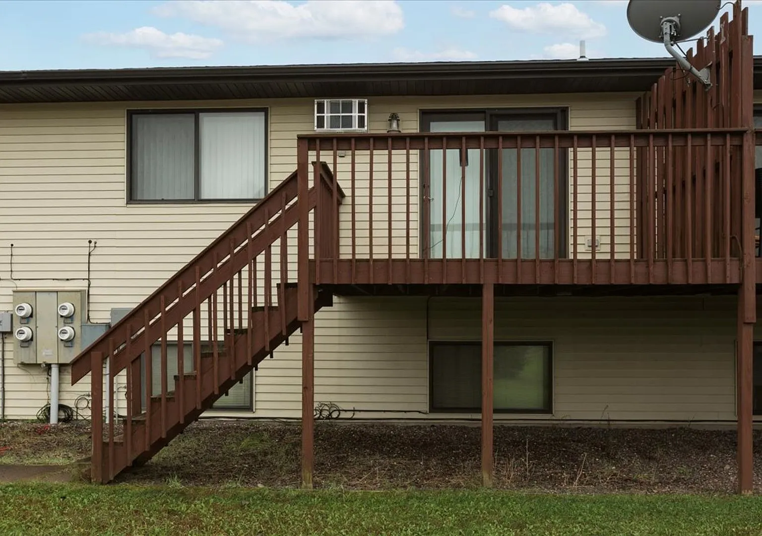 Niblett Bros- 2911 Edgewood — Photo 3