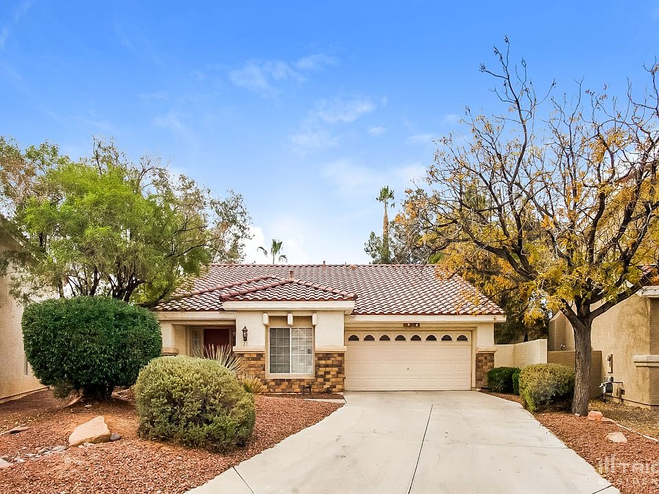 1st image of 37 Mesquite Village Cir