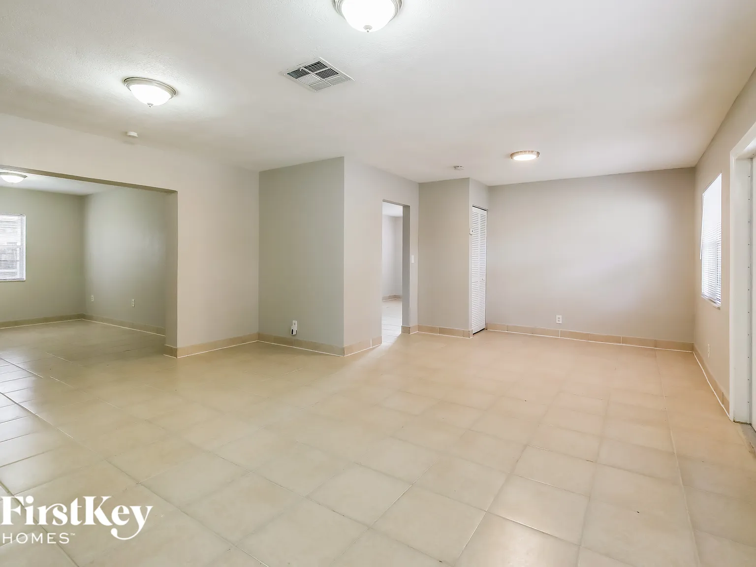 4 bed, 2.0 bath, 1892 sqft, $3,785 — Photo 2