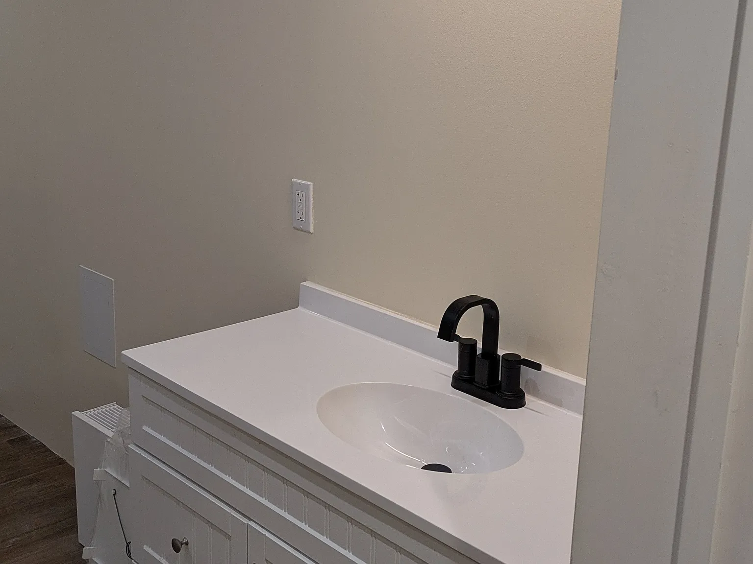 Studio, 600 sqft, $1,800 — Photo 4