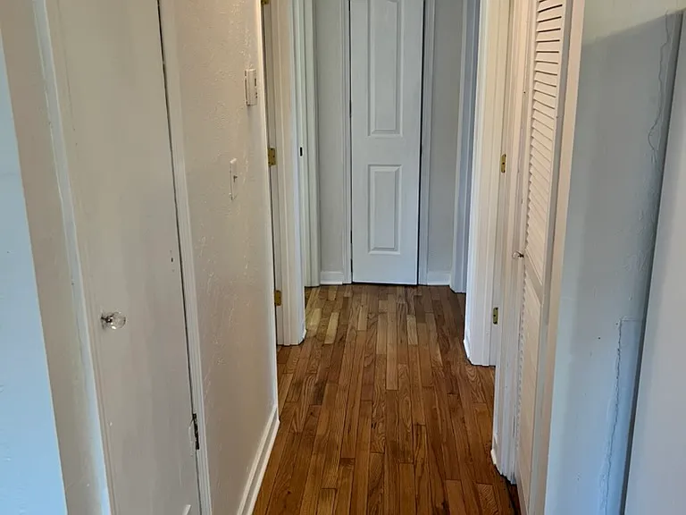 613 E 4th St — Photo 10