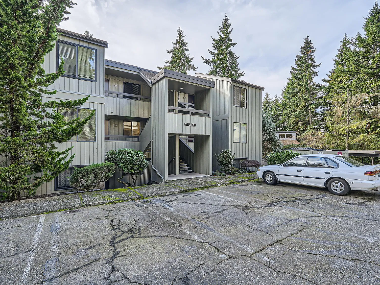 3518 109th Pl NE — Photo 1