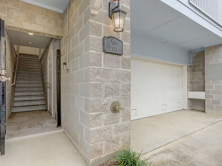 2714 Veranda Fls — Photo 21