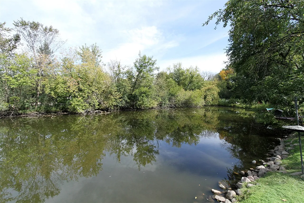 306 Jervey Ln photo 1