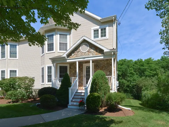 184 E Central St #184, Natick, MA 01760
