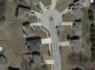 708 Hidden Meadows Ct, Paola, KS 66071