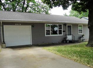 2015 Cedar St, Yankton, SD 57078