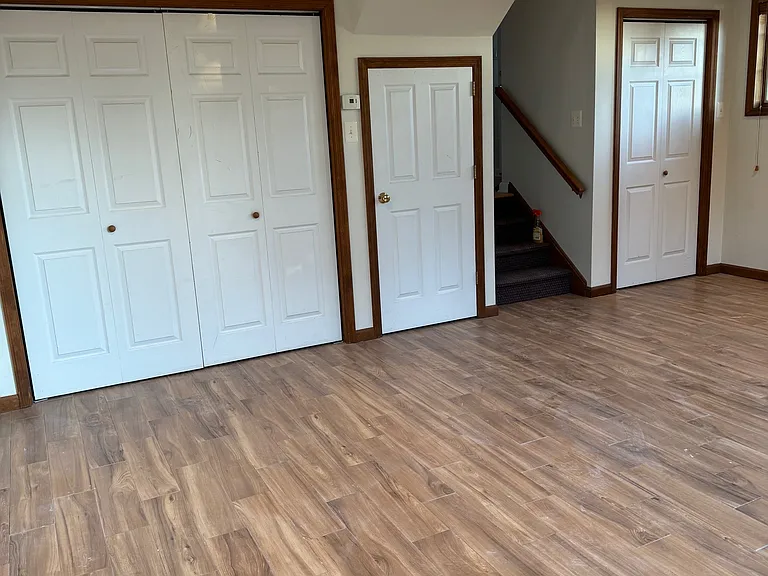 lots of closets