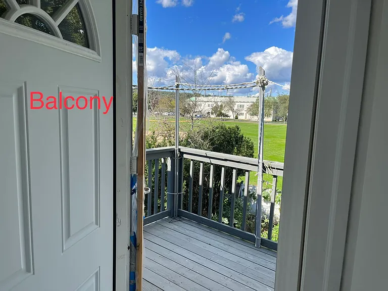 31 Manila Ave #2 — Photo 6