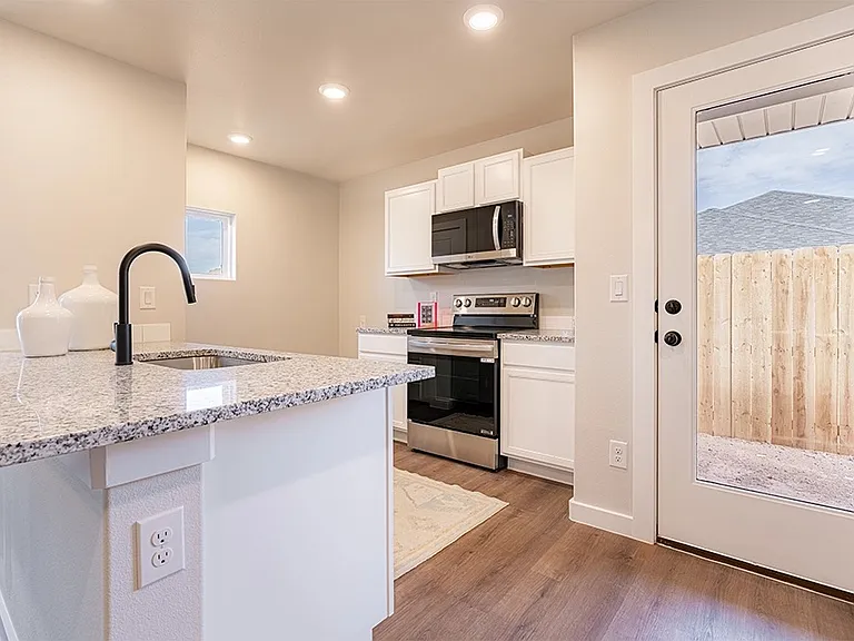 301 Thicket Dr — Photo 1