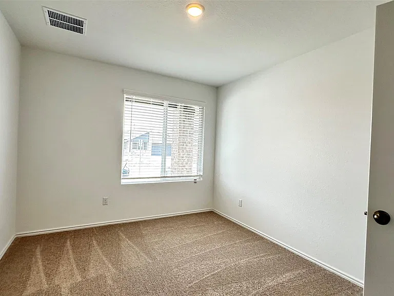 171 Tofalla — Photo 11