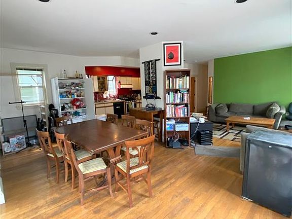 2nd image of 98 Hancock St #2A