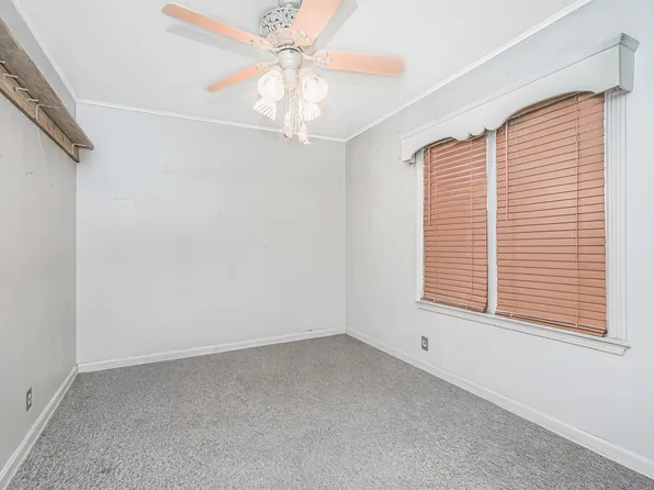 2055 Coleman Street image 11 of 26