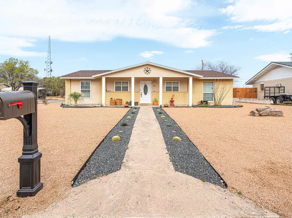 301 Ohio St, Del Rio, TX 78840