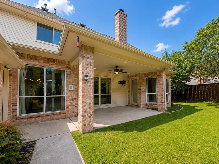 5001 Albany Dr — Photo 23