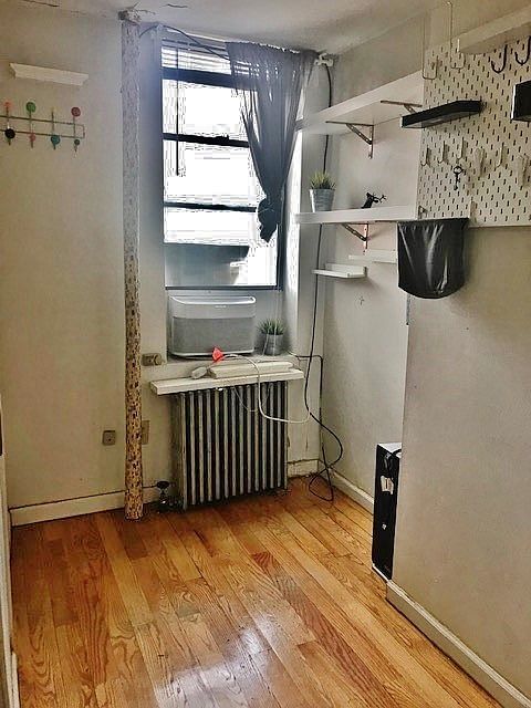 2nd image of 517 E 12th St #Two2