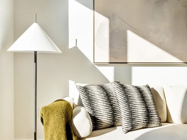 54 Crown Street image 6 of 46