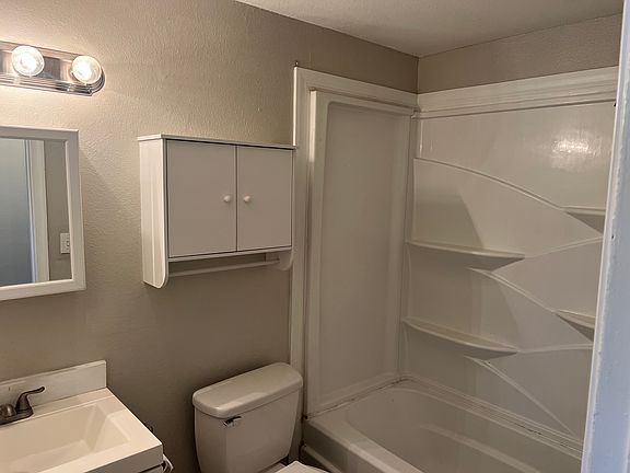 5th image of 1005 McClendon St #B