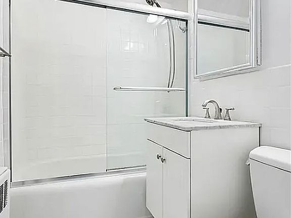 5th image of 75 Orchard St APT 6