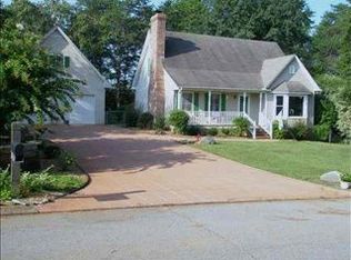 103 Nicholas Ct, Easley, SC 29640