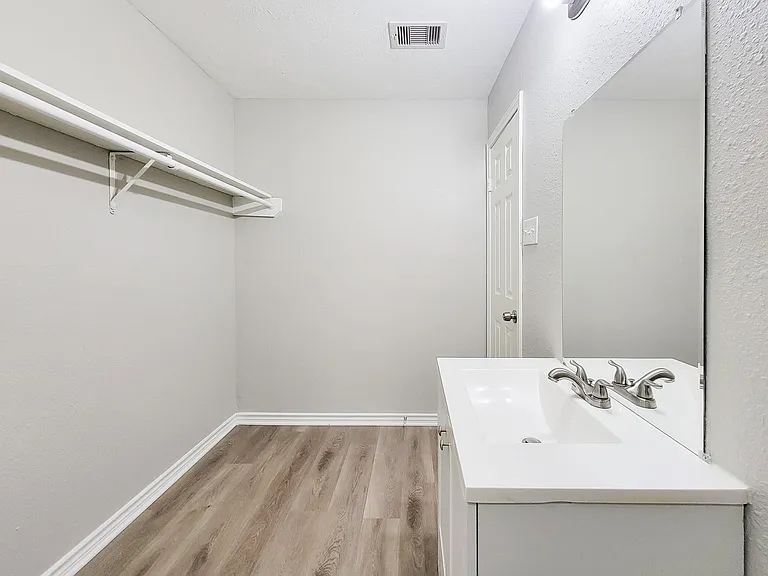 15814 Murrelet Ct — Photo 18