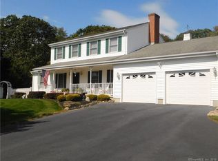24 Jeremy River Dr, Colchester, CT 06415