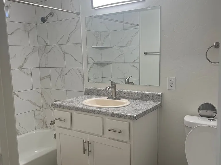 510 W Sahuaro St — Photo 5