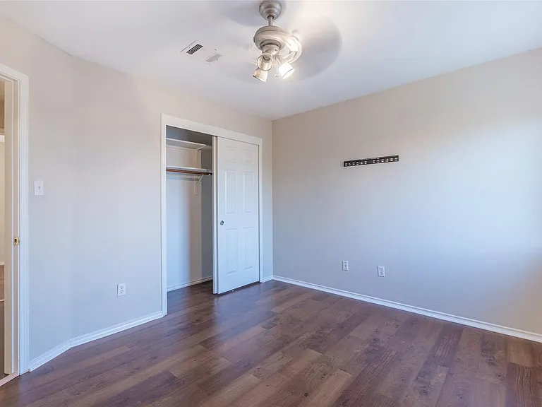 7700 Portland Trl — Photo 24