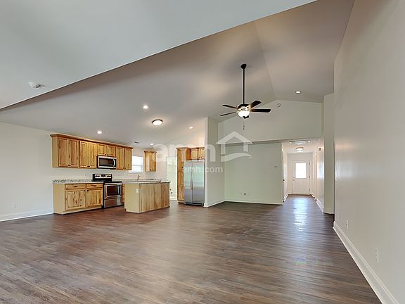 5th image of 109 Ann Cove Ln