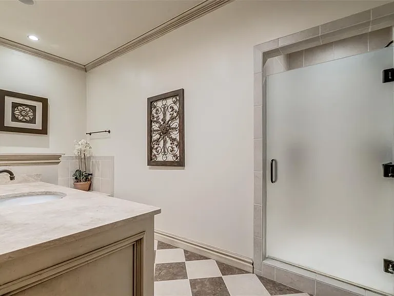 5701 Mistletoe Ct — Photo 39