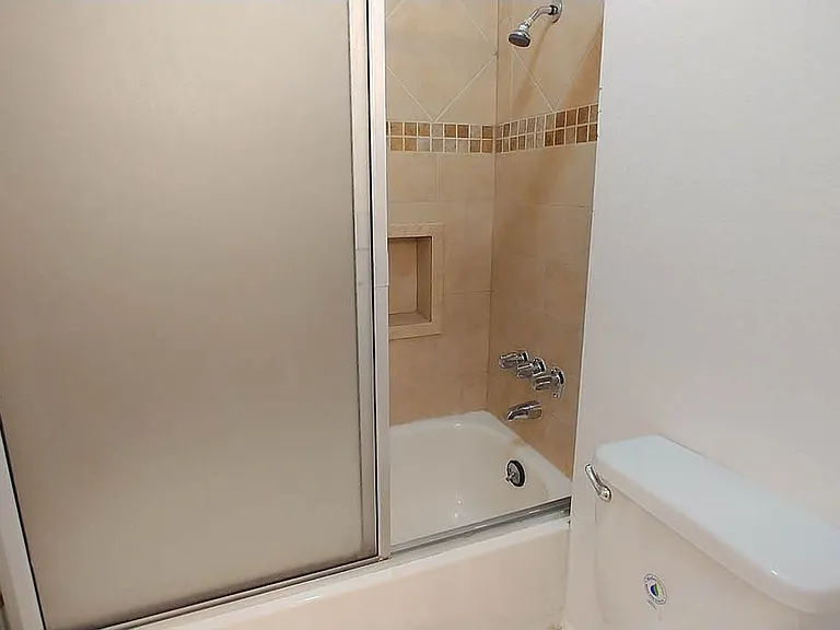 Five Star Suites — Photo 219