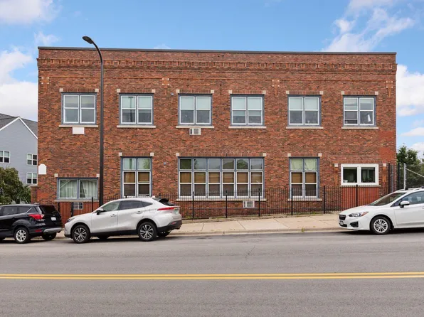 215 7th St NE APT 303, Minneapolis, MN 55413