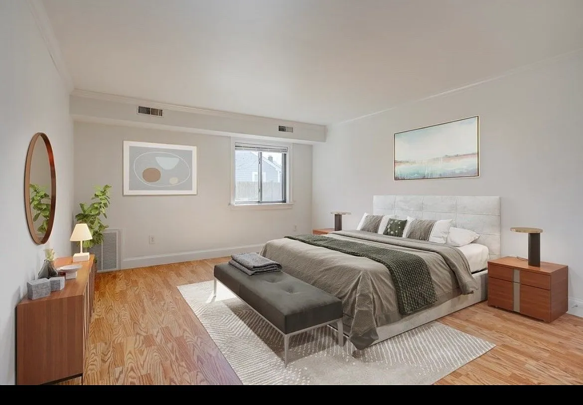 2 bed, 1.5 bath, 1014 sqft, $2,700 — Photo 3