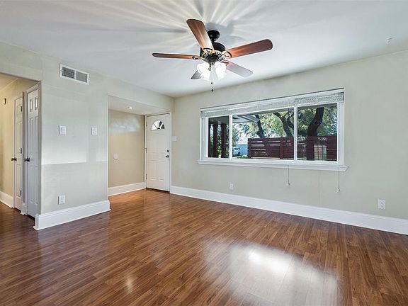 4th image of 11373 Earlywood Dr