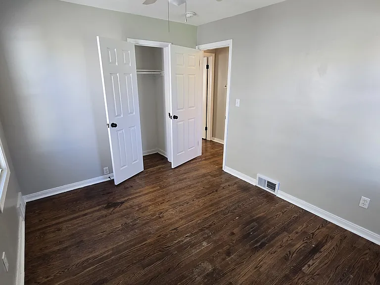 23809 Battelle Ave — Photo 10