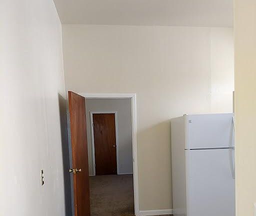 Entrance to the bedroom 