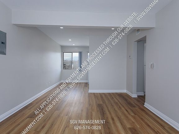 5th image of 209-215 E Live Oak St #209-18