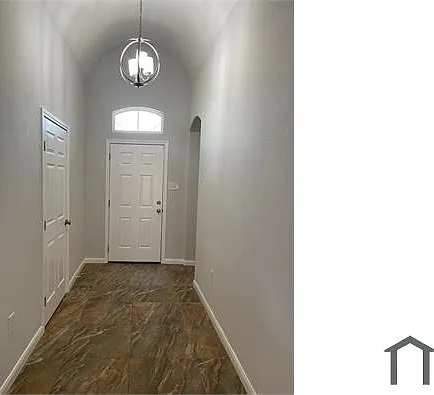 8239 Comanche Pass — Photo 1