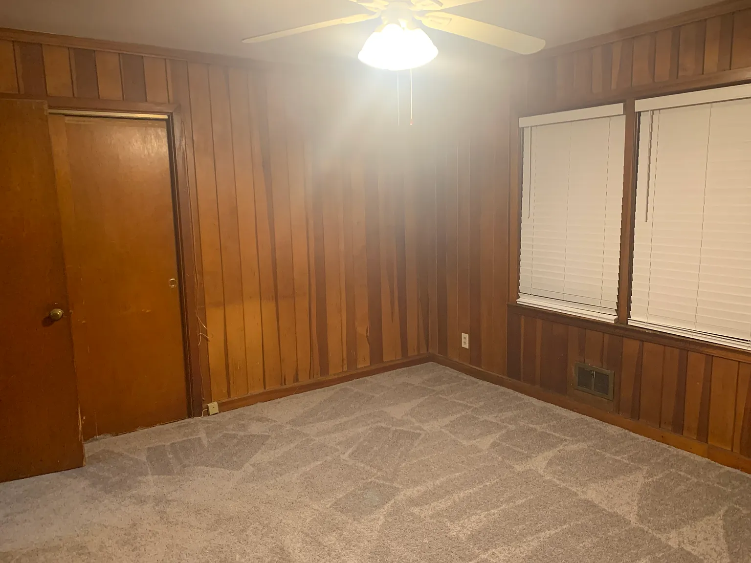 3 bed, 1342 sqft, $1,900 — Photo 4