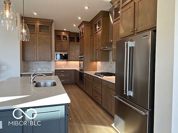 3rd image of 729 Leila Mae Ln