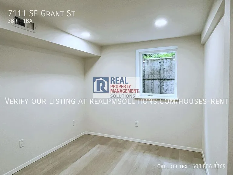 7111 SE Grant St — Photo 47
