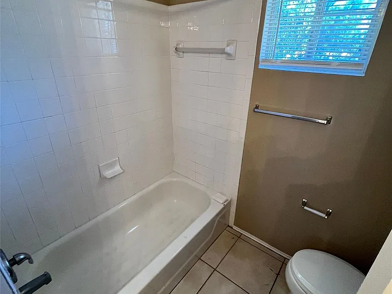 9625 Sugar Hill Dr — Photo 19